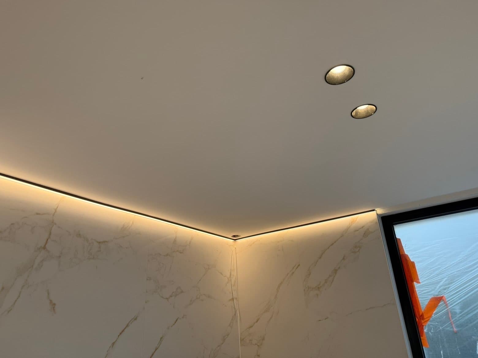 Éclairage LED sur mesure installé par VK Elec